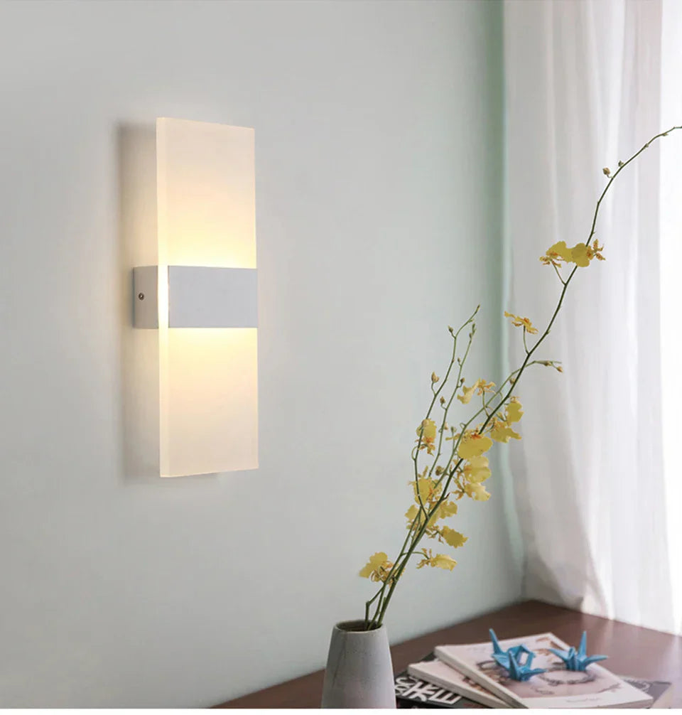 Lámpara de Pared LED Elegante Recargable