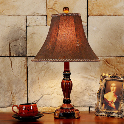 Lámpara Elegante Pantalla Campana de Tela