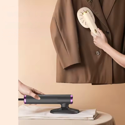 Plancha de Vapor Compacta con Calentamiento Rápido y Cable USB