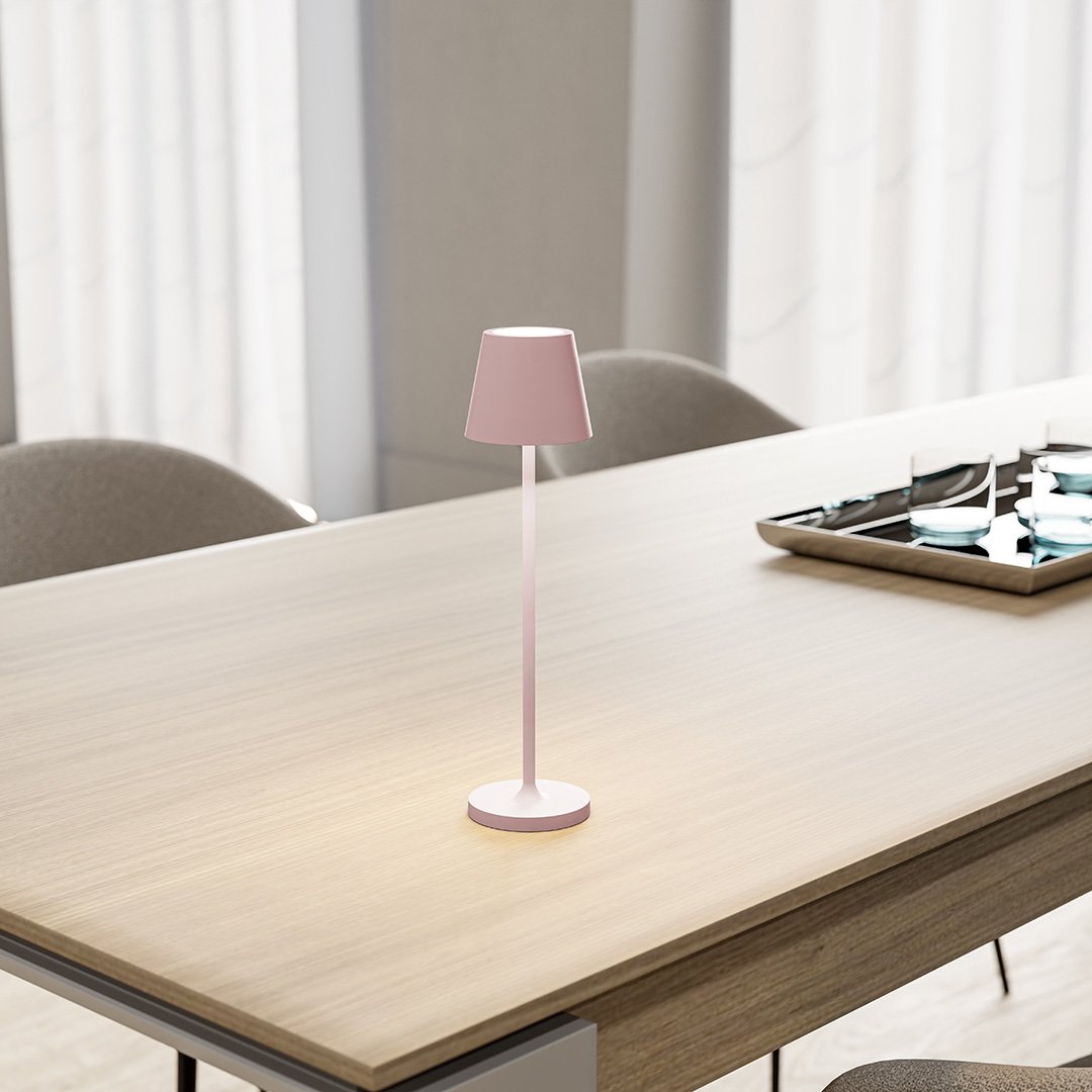 Lámpara LED Compacta con Pantalla Táctil y Larga Duración